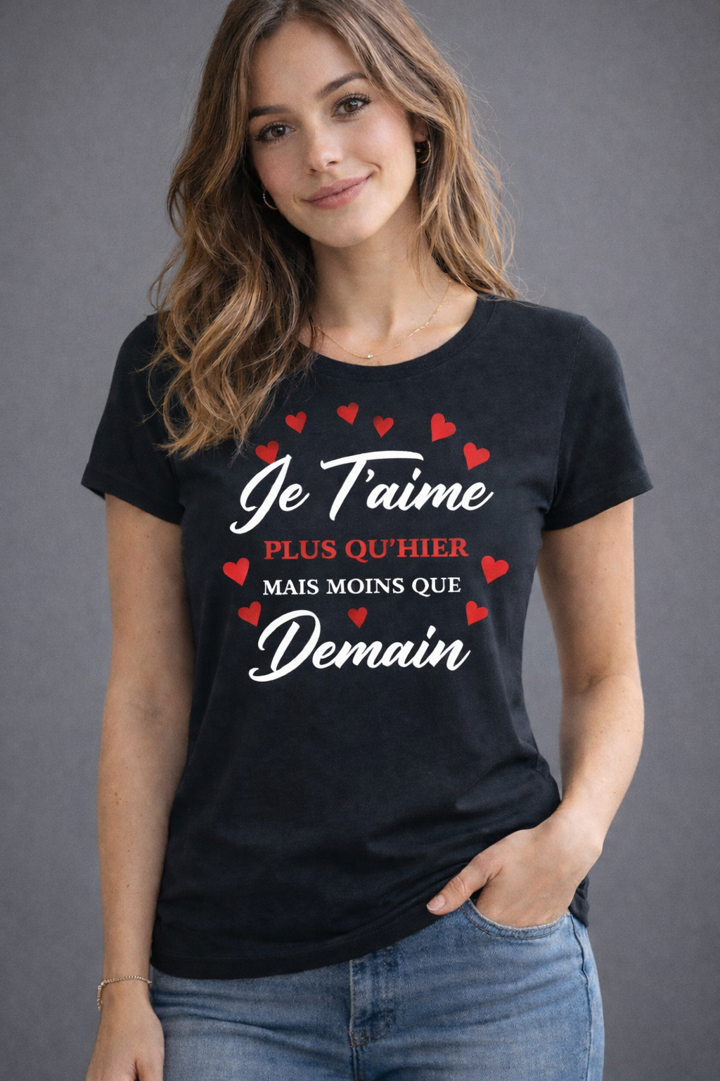 T-shirt femme noir humour amour – “Je t’aime plus qu’hier mais moins que demain” ❤️